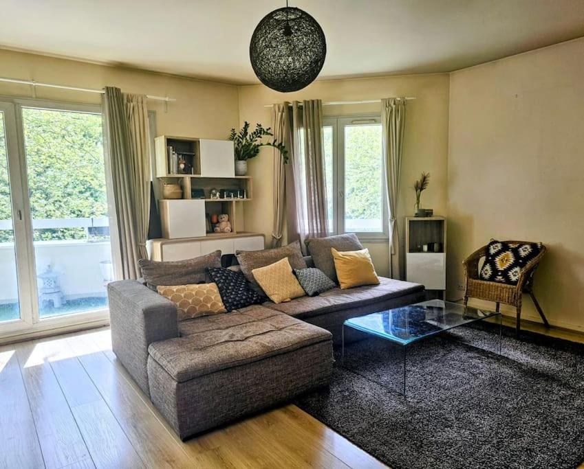 לון Appartement Spacieux Silencieux מראה חיצוני תמונה